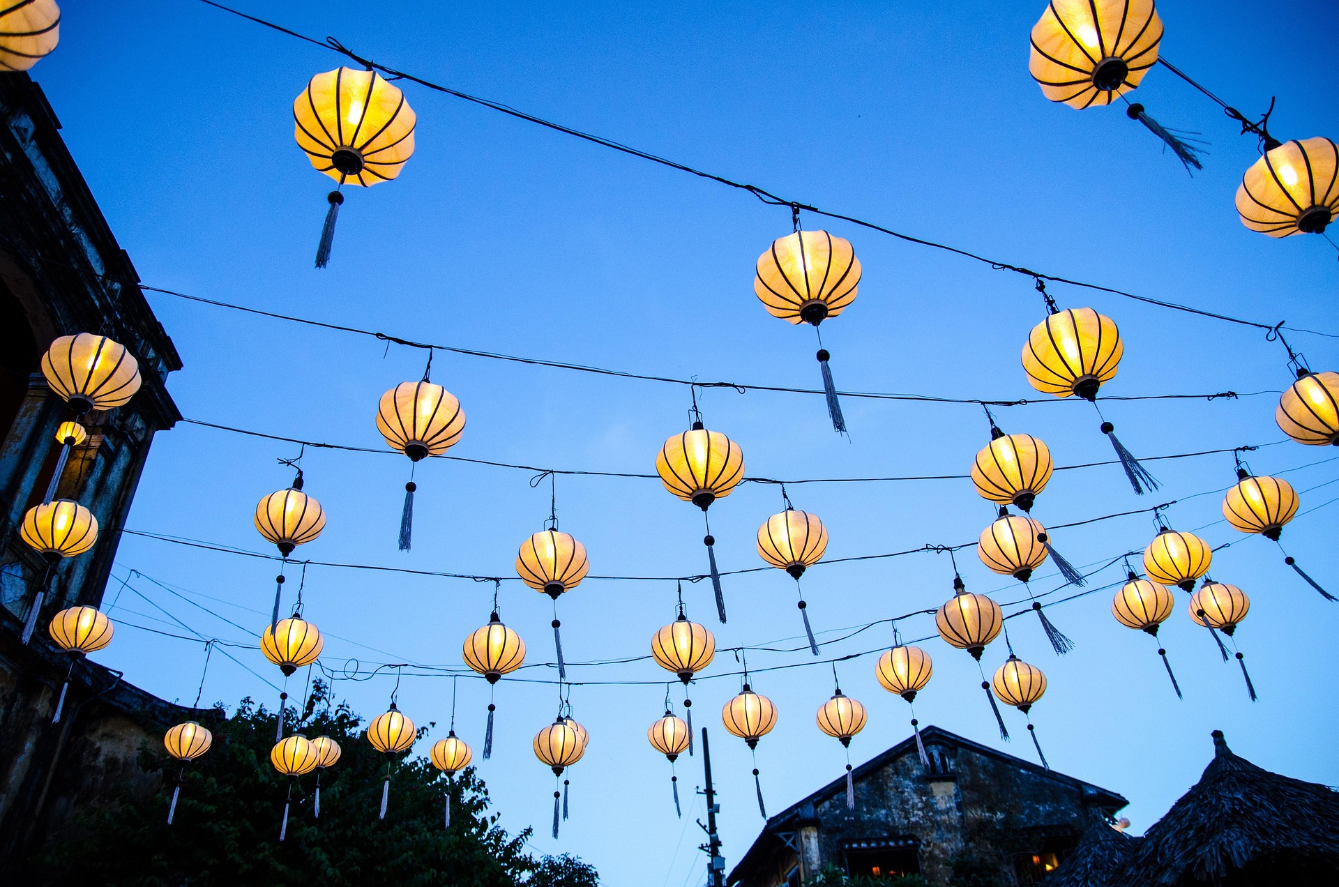 Vietnam 8 Days / 7 Nights Itinerary — Da Nang, Hoi An, Ba Na Hills, Hanoi, Ninh Binh & Halong Bay Overnight Cruise 